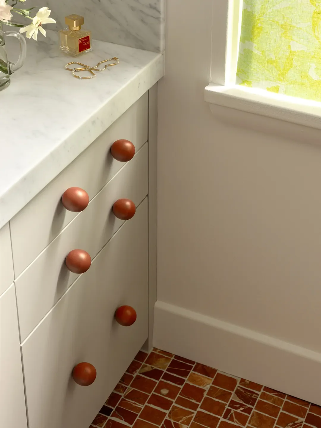 Before & After: Four Tiny Swaps Gave This Baltimore Bathroom a Total Personality Transplant