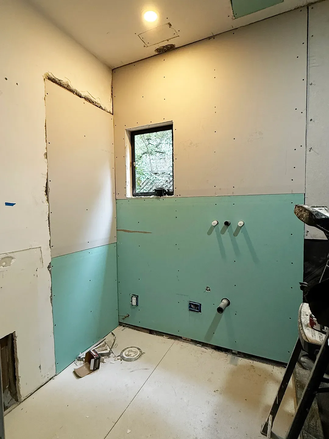 Before & After: A Nightstand Became a Vanity and This Guest Bath Went From Drab to Fab
