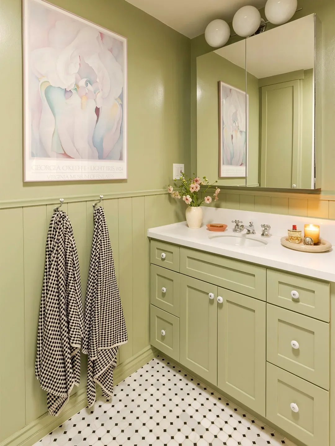 Before & After: Evicting a Cabinet Unlocked This L.A. Bathroom’s Wild Striped Shower Moment