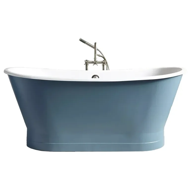 Martha Stewart Is Obsessed With This Bathtub Style—And Honestly, Same