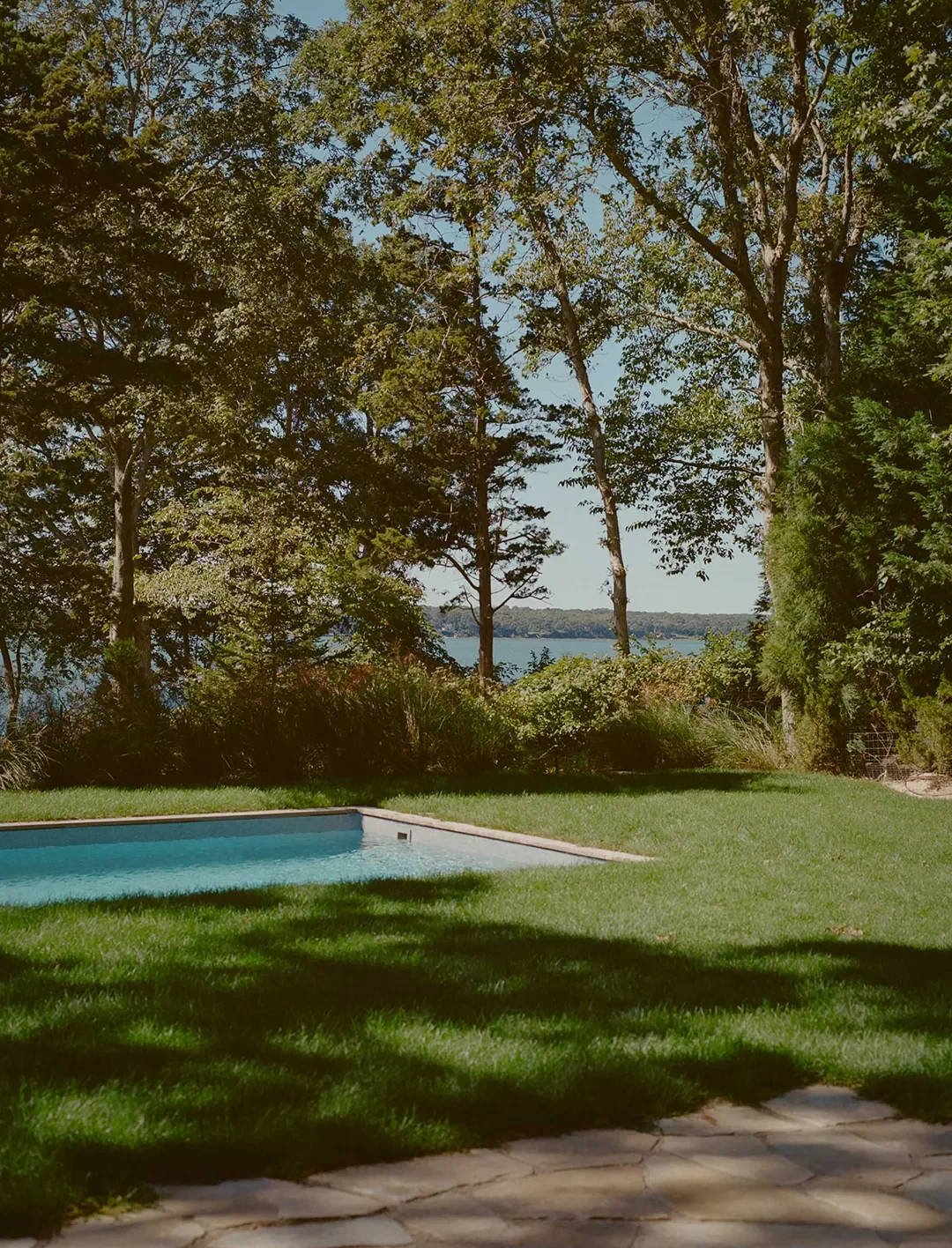 This East Hamptons Home Has Light So Good It Should Have Its Own Agent