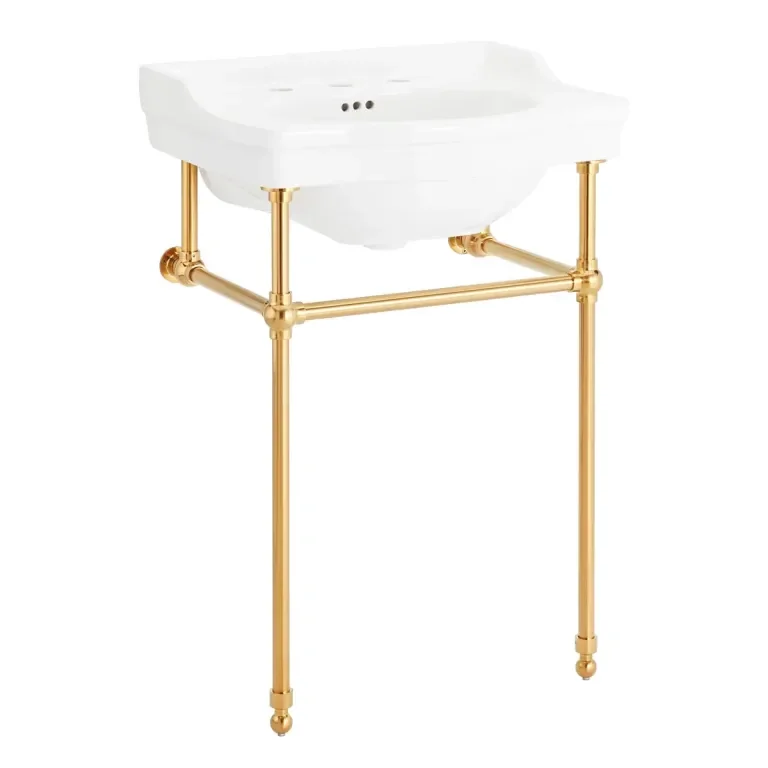 That Old-School Sink Style Everyone's Ghosting Their Modern Sinks For (Again)