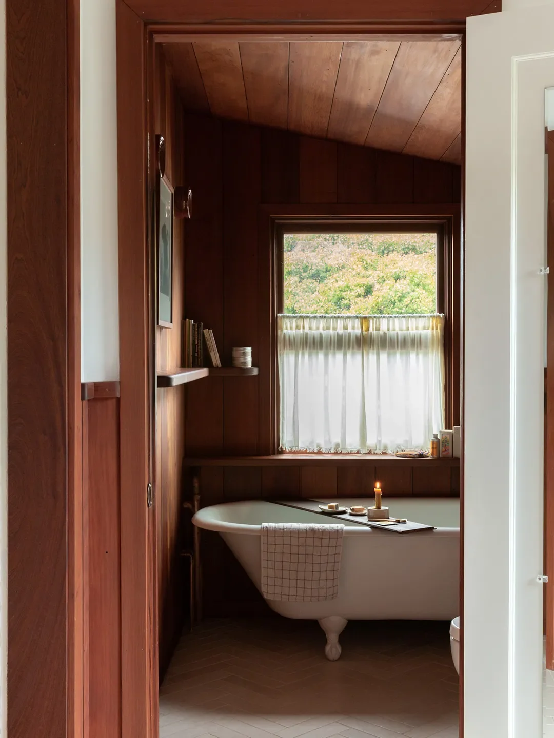 This Esthetician's Wood-Wrapped Bathroom Is Basically a Spa Day in Disguise