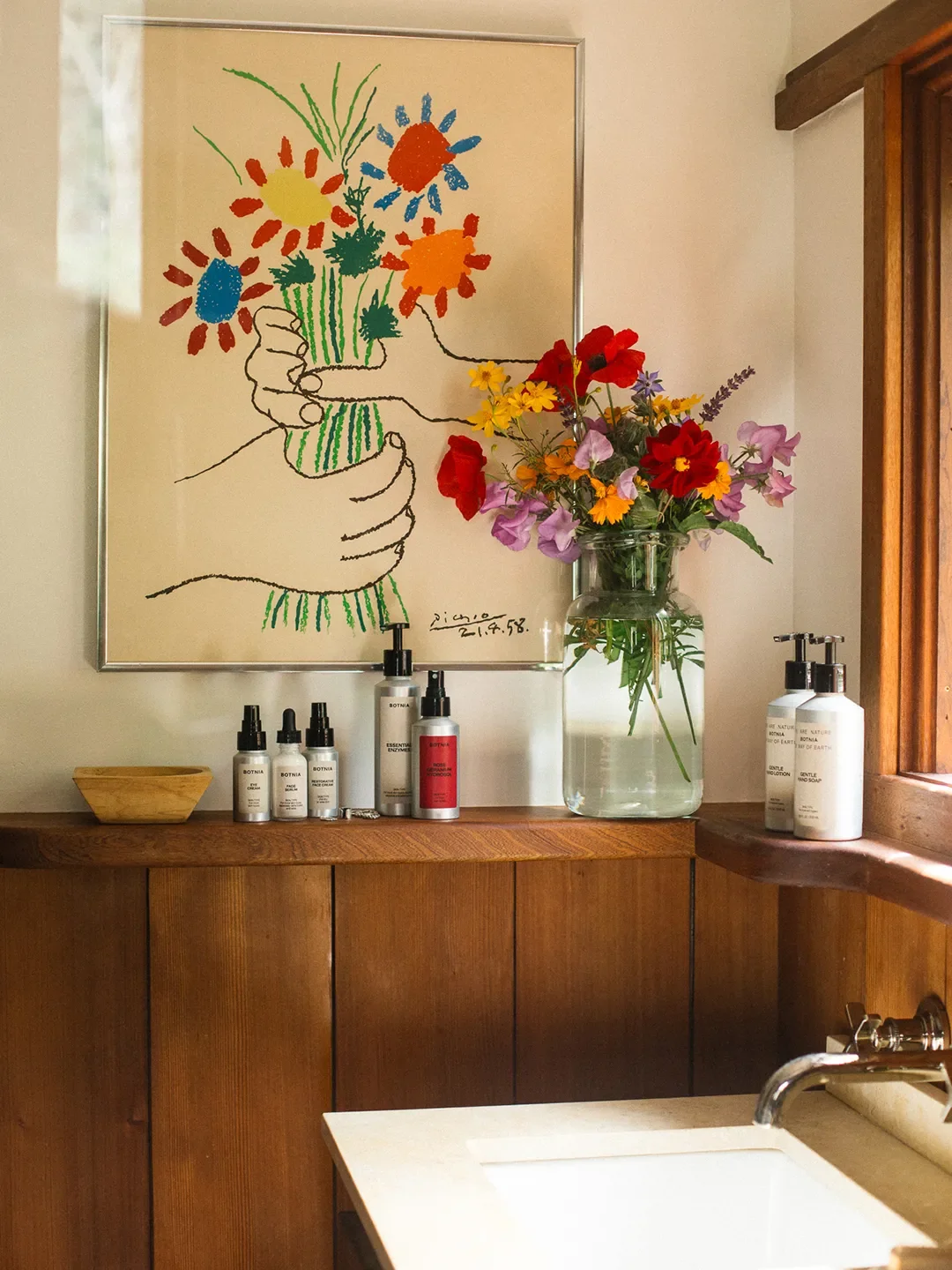This Esthetician's Wood-Wrapped Bathroom Is Basically a Spa Day in Disguise