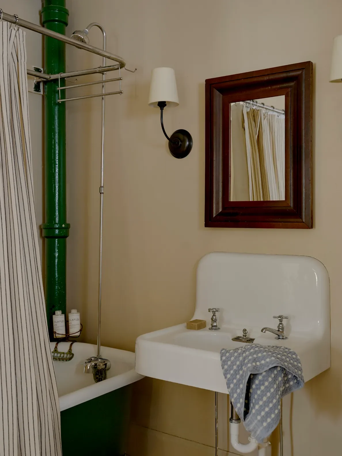 Nobody Wanted This 1860s Vermont Farmhouse—One Family's Delicious Mistake